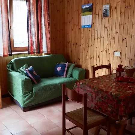 Lägenhet La Casa Di Eleonora Campodolcino
